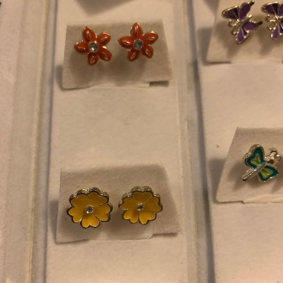 At Studio by Majestic “Botanical” - Picture 13 of 13